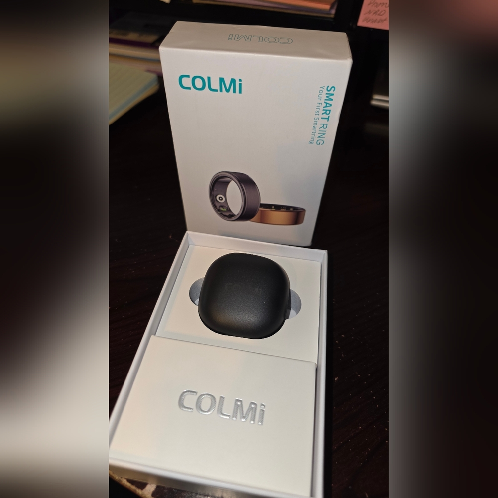 COLMi Smart Ring with Black Case